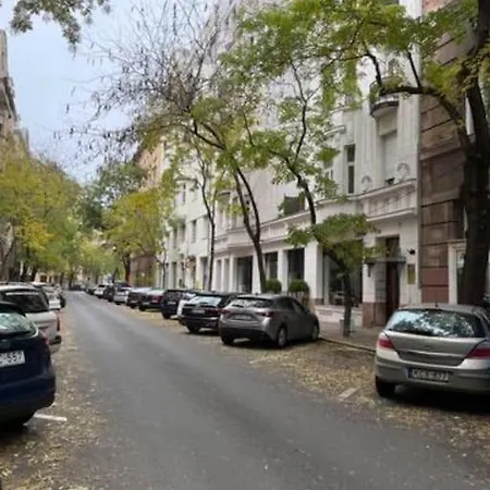 A4 Parliament Sunflower Cozy Appartamento